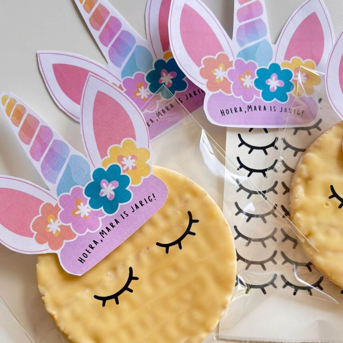 unicorn traktatie met koek