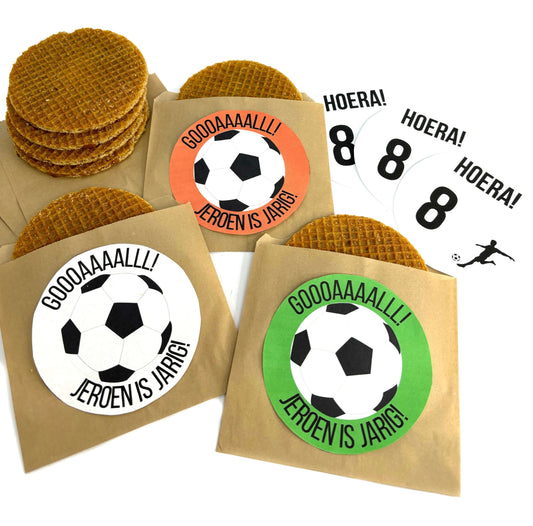Printable voetbal traktatie (andere kleuren mogelijk)